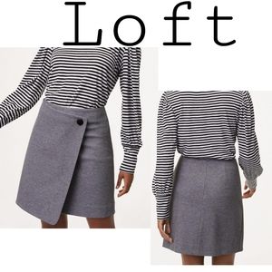 Loft gray button wrap skirt.  Sz 6
